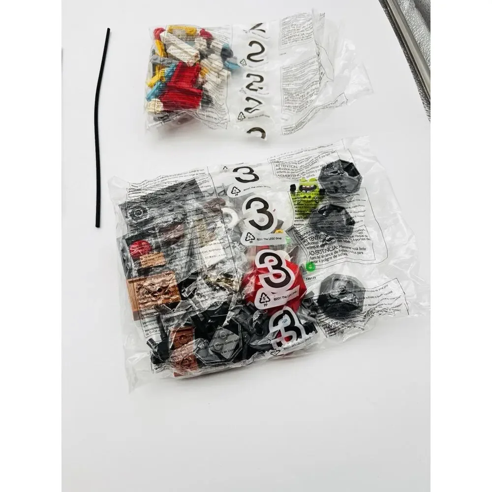 Lego Angry Bird 75824 Pig City Incomplete